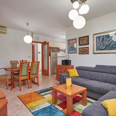Family Apartment Dubrovnik - Private Jacuzzi Terrace, Private Parking Exterior photo