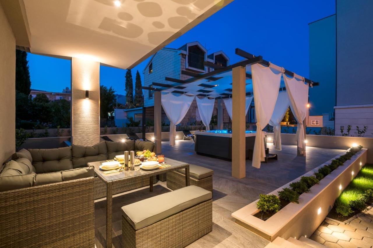 Family Apartment Dubrovnik - Private Jacuzzi Terrace, Private Parking Exterior photo