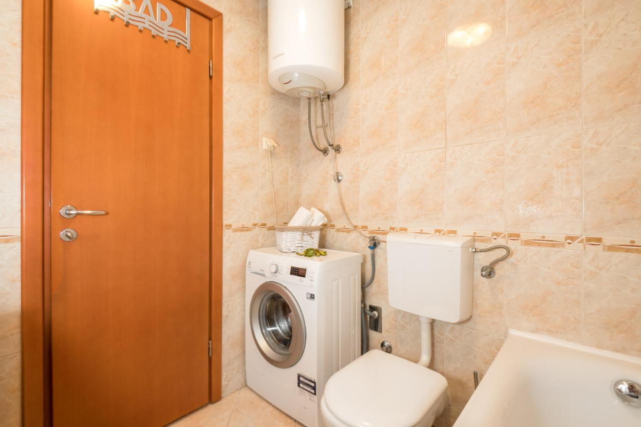 Family Apartment Dubrovnik - Private Jacuzzi Terrace, Private Parking Exterior photo