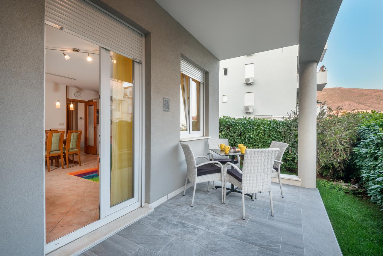 Family Apartment Dubrovnik - Private Jacuzzi Terrace, Private Parking Exterior photo