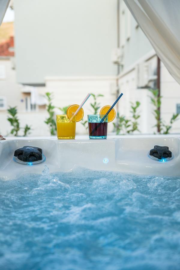 Family Apartment Dubrovnik - Private Jacuzzi Terrace, Private Parking Exterior photo