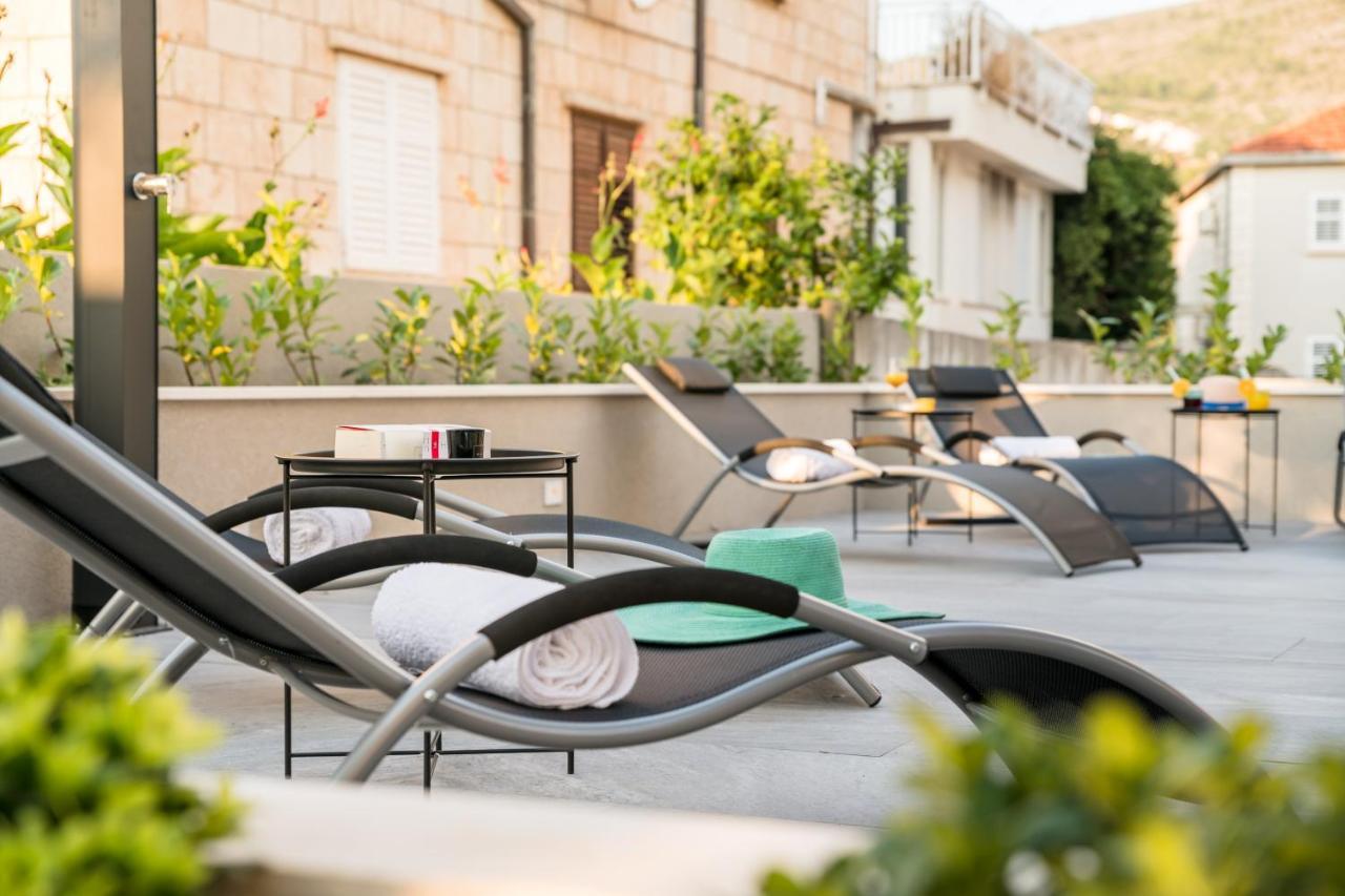 Family Apartment Dubrovnik - Private Jacuzzi Terrace, Private Parking Exterior photo